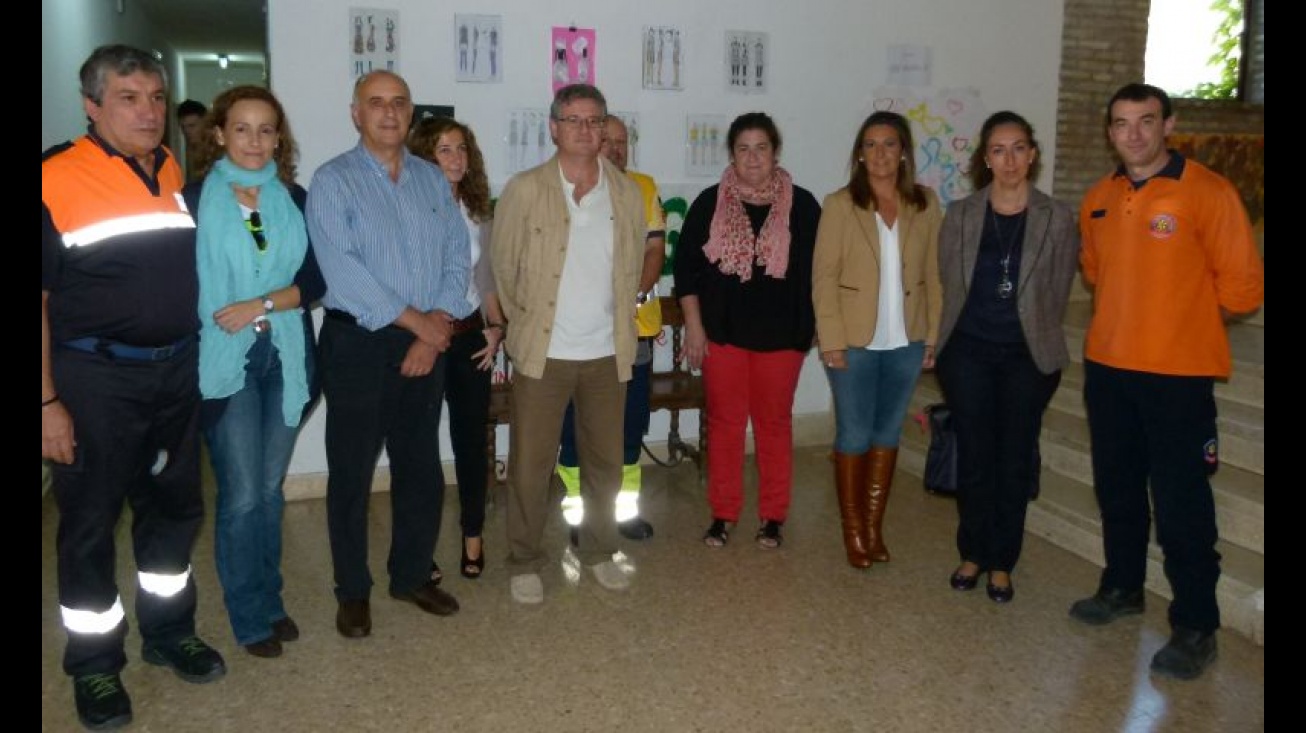 Participantes en el acto de concienciación