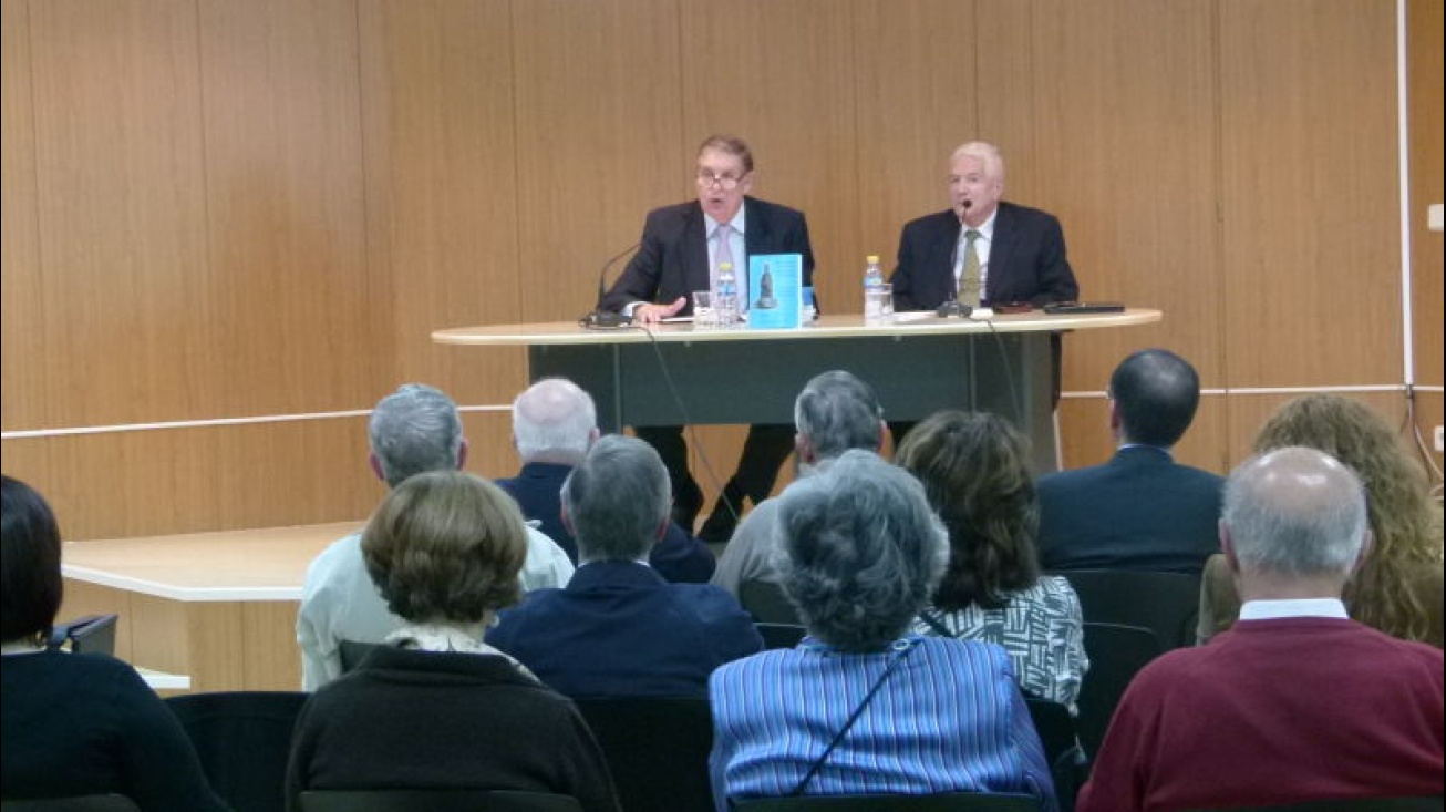 Presentación del libro, con Manuel A. Serano y Teodoro Sánchez-Migallón