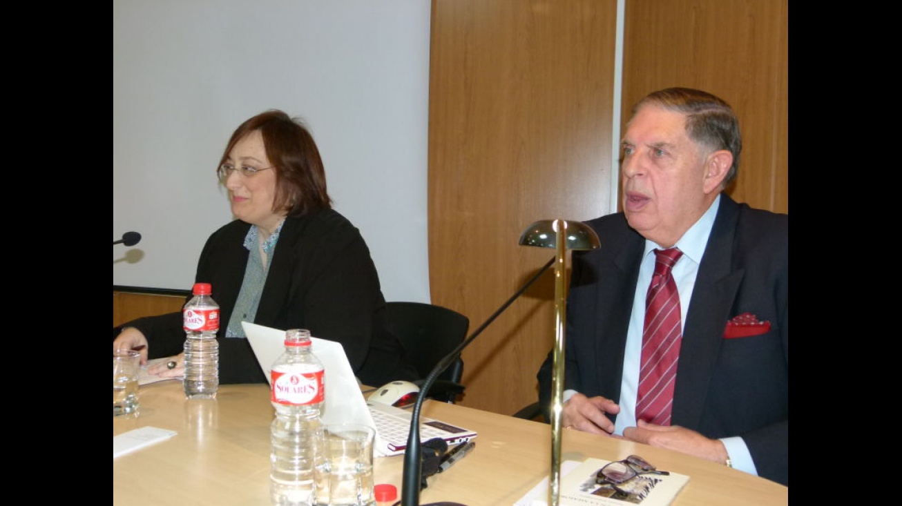 María José Maeso y Manuel Agustín Serrano Amo durante la presentación del libro