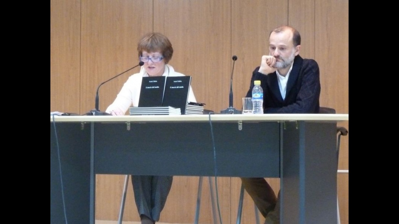 Isabel Villalta y Manuel Gallego durante la presentación del libro