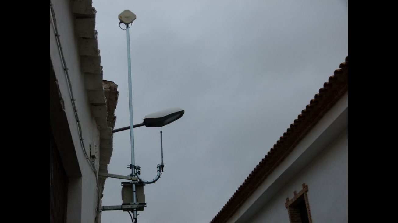 Una de las antenas de la red instalada en la localidad