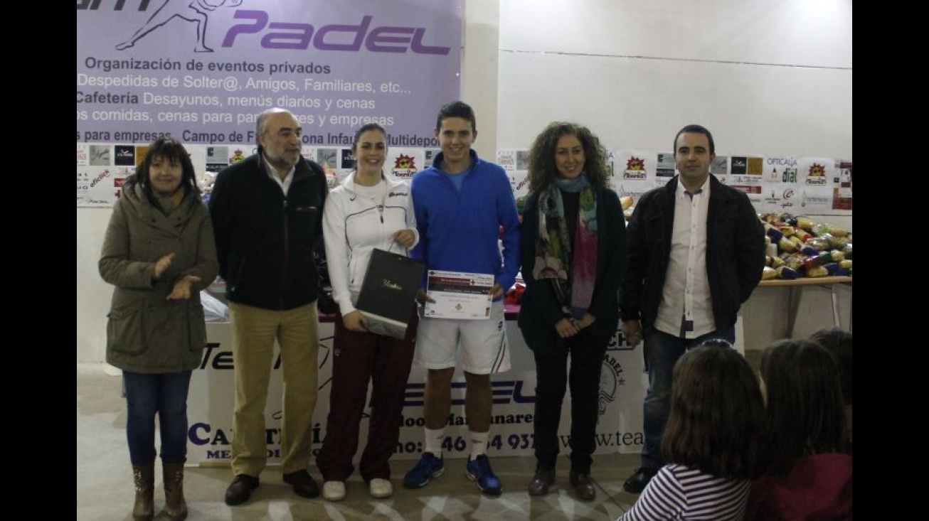 Entrega de premios del torneo benéfico