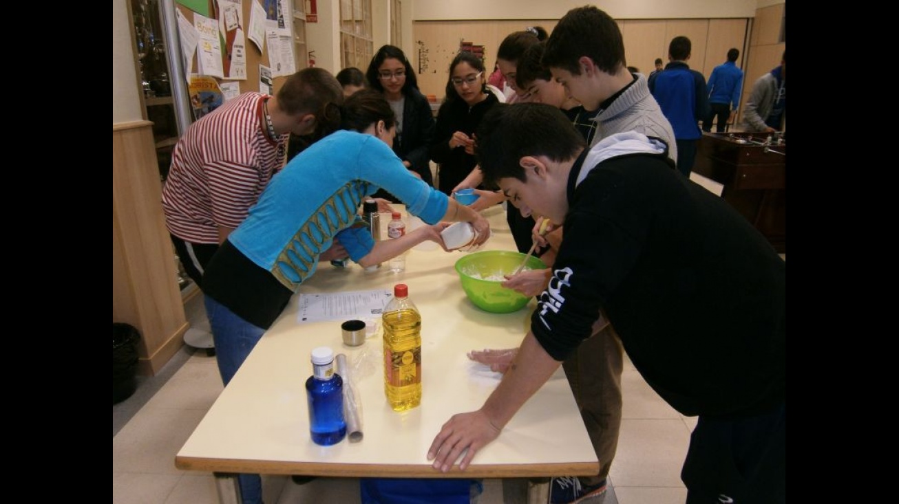 Taller de elaboración de pan del programa Empu-G