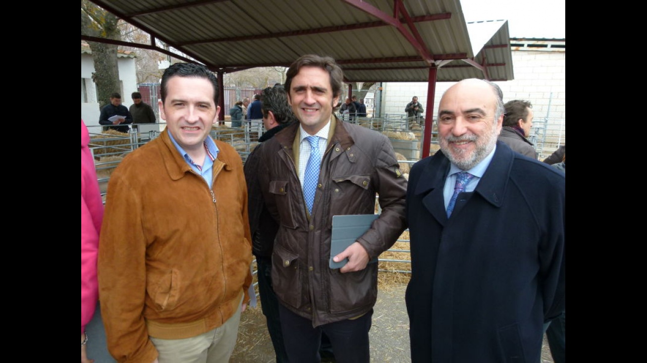 Lucas Torres, Tirso Yuste y López de la Manzanara, antes de la subasta