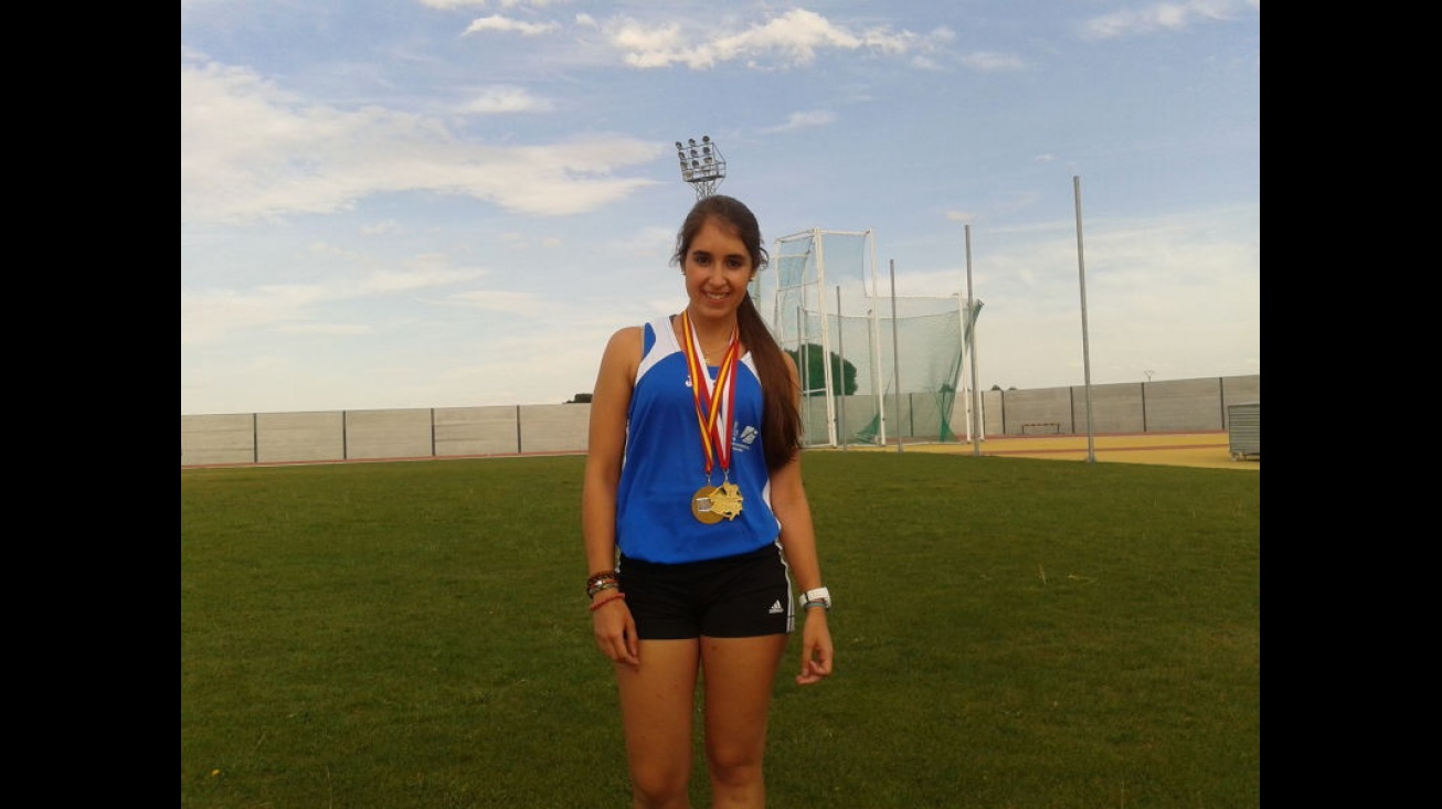 Almudena Montoya, campeona absoluta de C-LM en martillo