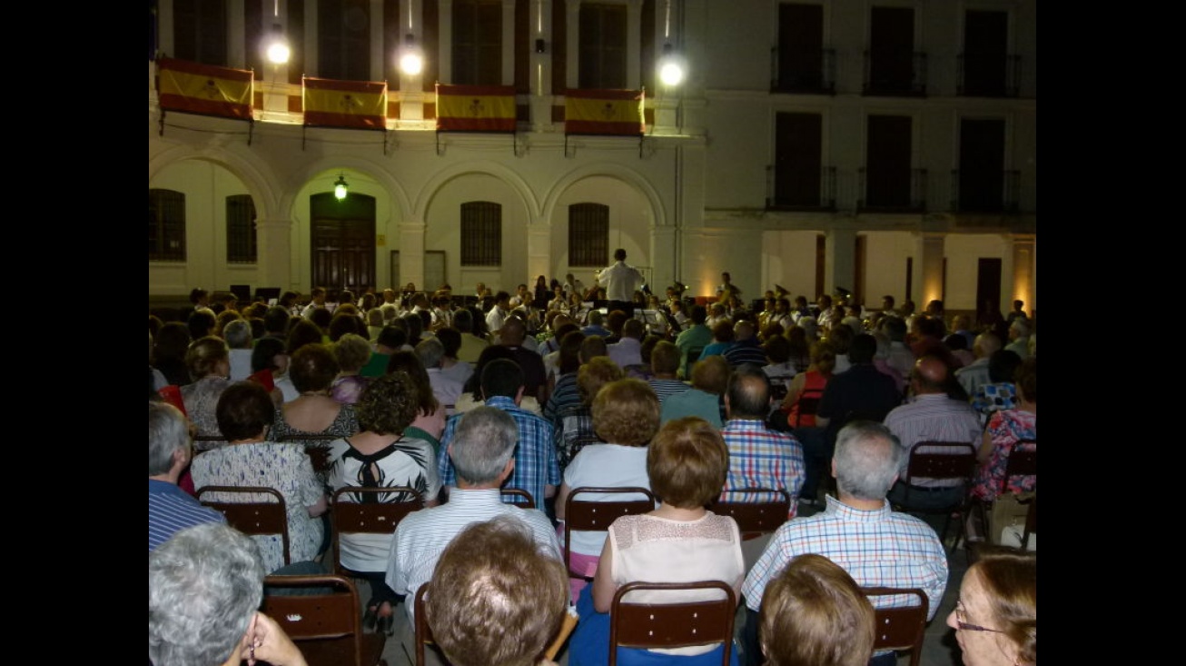 Momento del concierto de feria del jueves