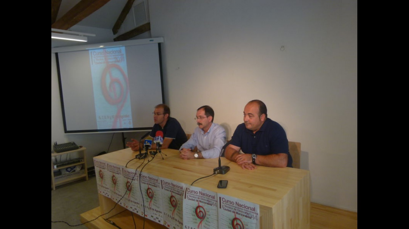 Rueda de prensa de presentación del curso