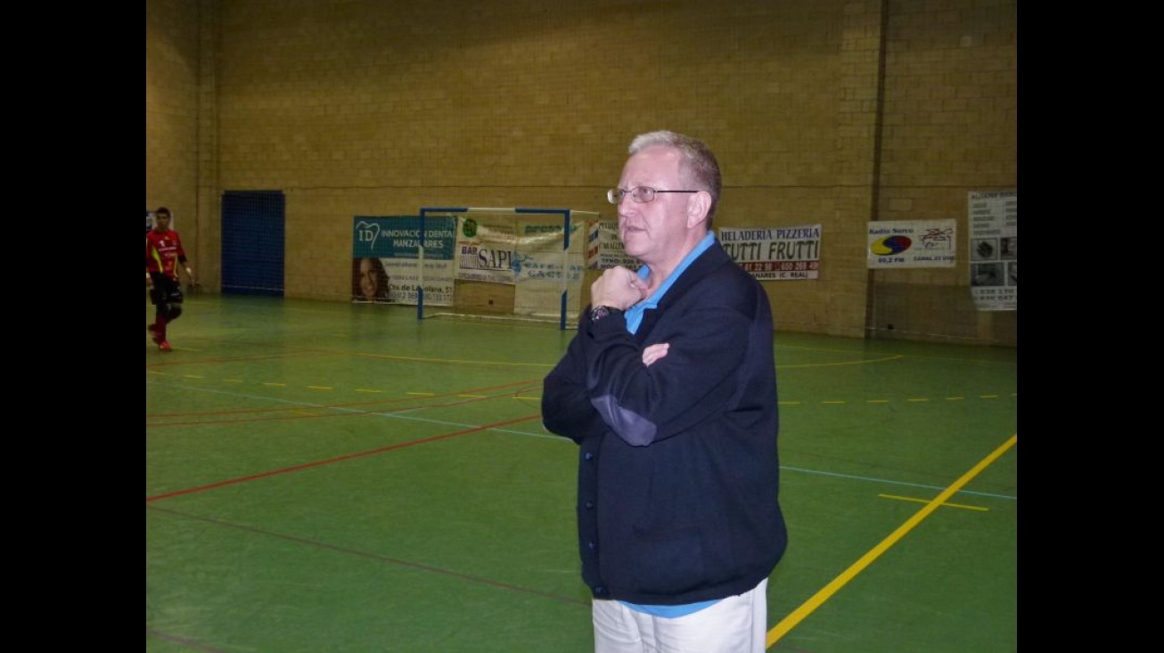 Ángel Moreno, técnico local.