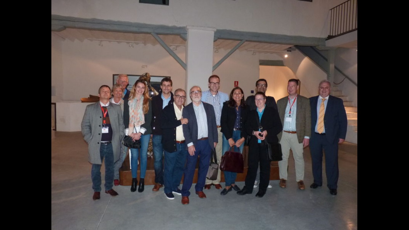 Delegación con importadores alemanes en el Museo del Queso Manchego