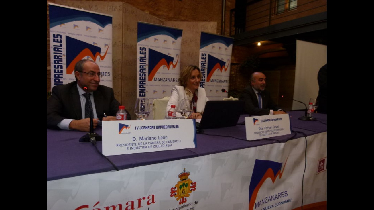 Mariano León, Teresa Giménez y Antonio López de la Manzanara, en la inauguración de las Jornadas Empresariales 2014