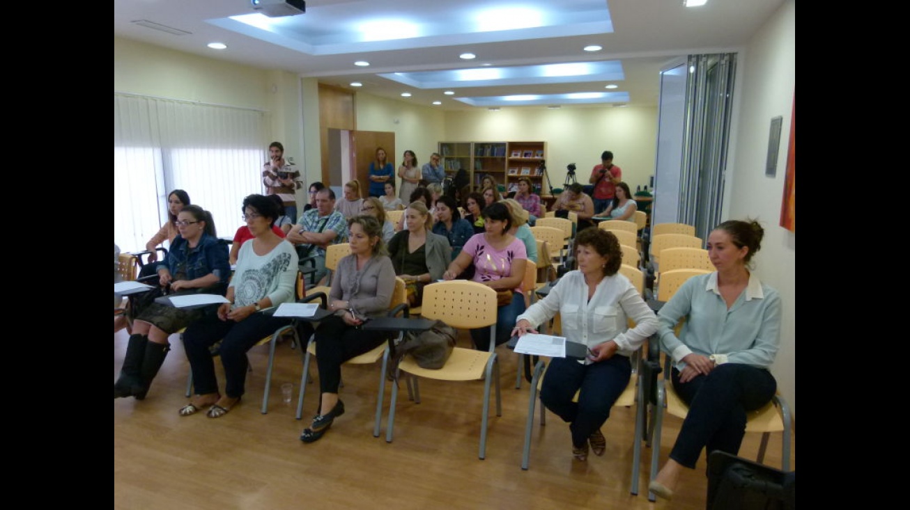 Participantes en el curso el día de su presentación