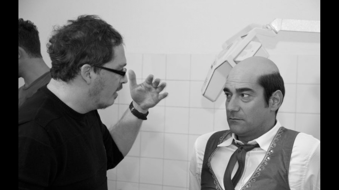 Sergio González-Román (director) junto al actor que encarna a Sánchez Mejías durante el rodaje