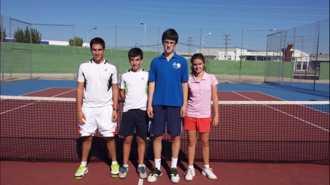 Componentes del equipo infantil de la EMT de Manzanares