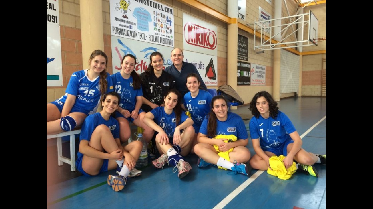 Equipo juvenil femenino que empató en Pedro Muñoz ante el Retamar