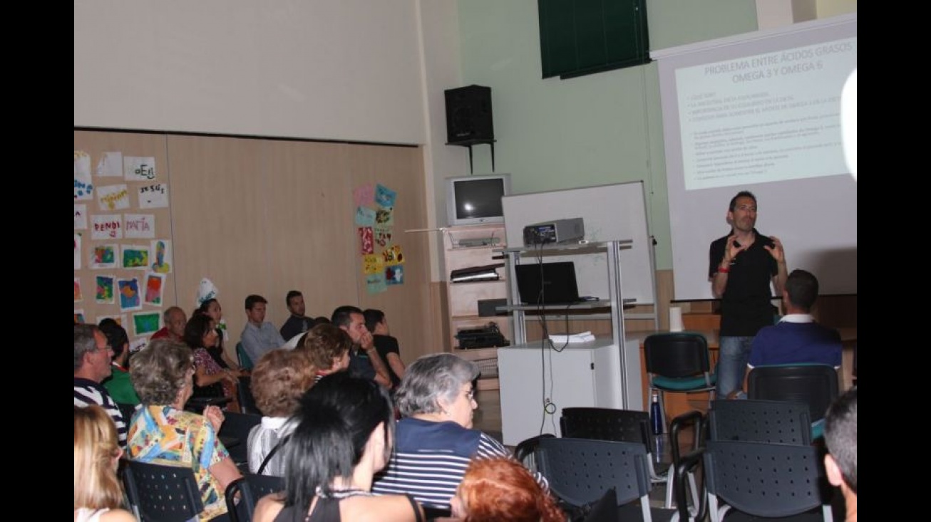 Manuel Jesús Jiménez durante la charla