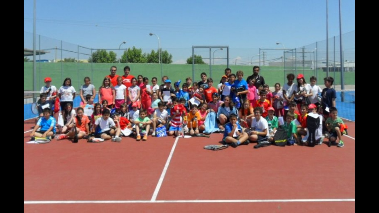 Clausura de la escuela infantil de tenis