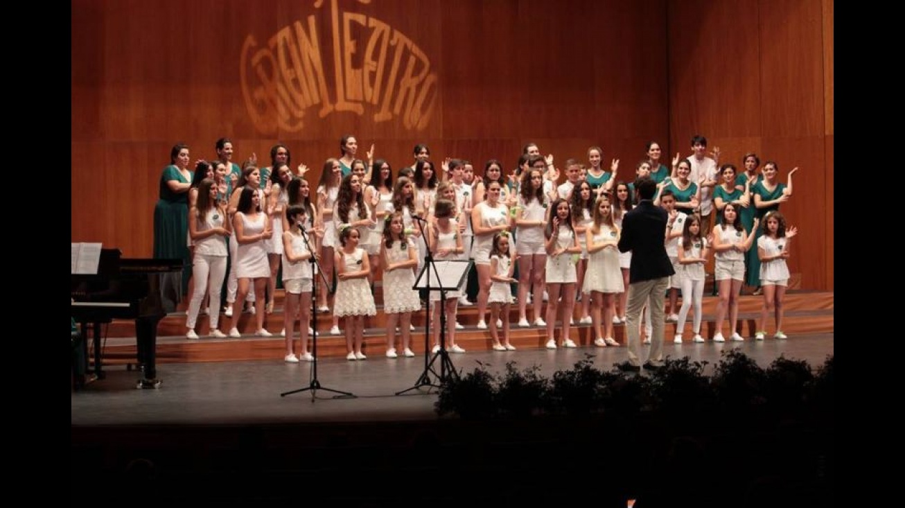 Actuación en la jornada de canto de voces blancas