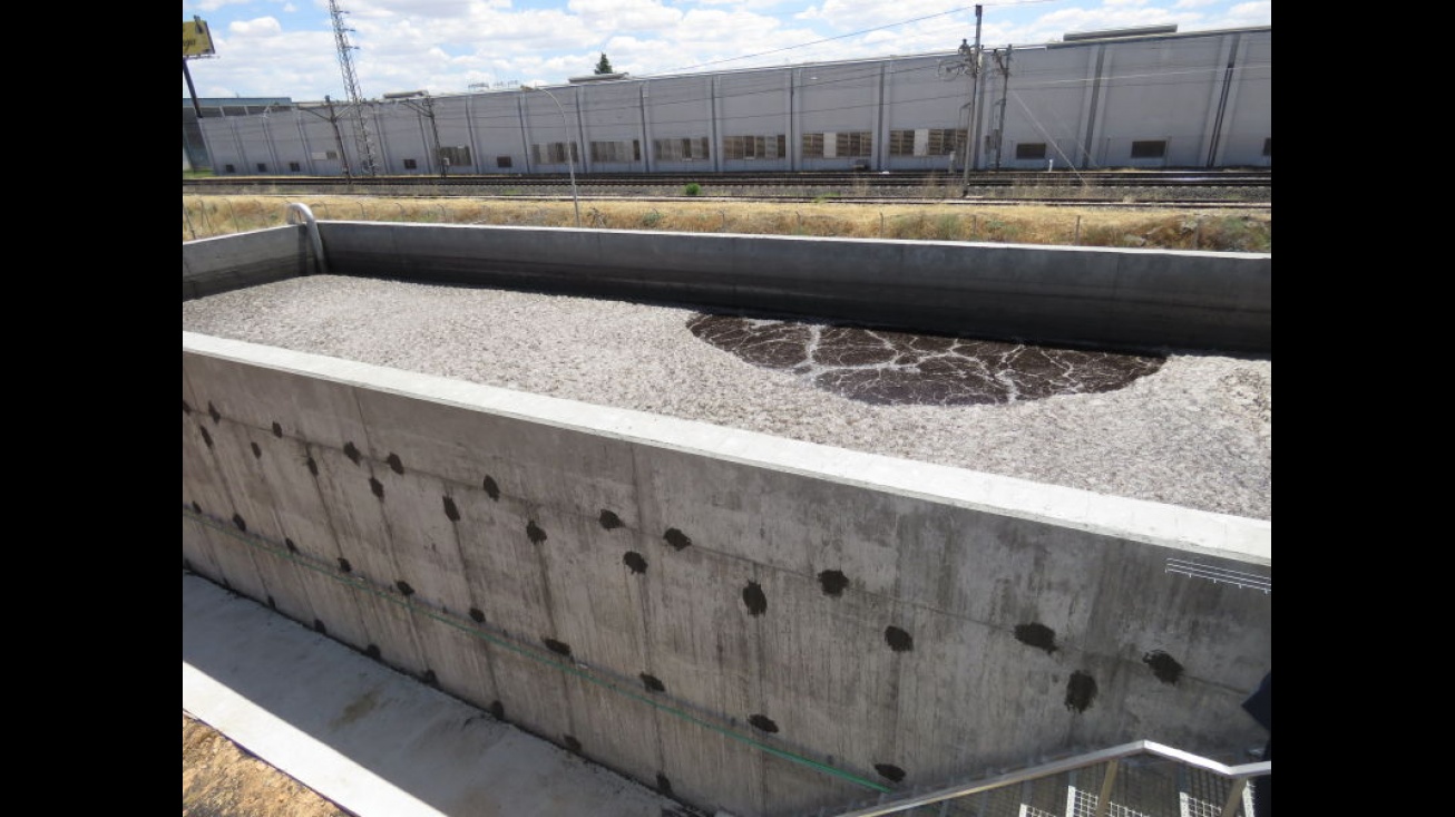 Tanques de depuración construidos por una de las empresas del Polígono de Manzanares