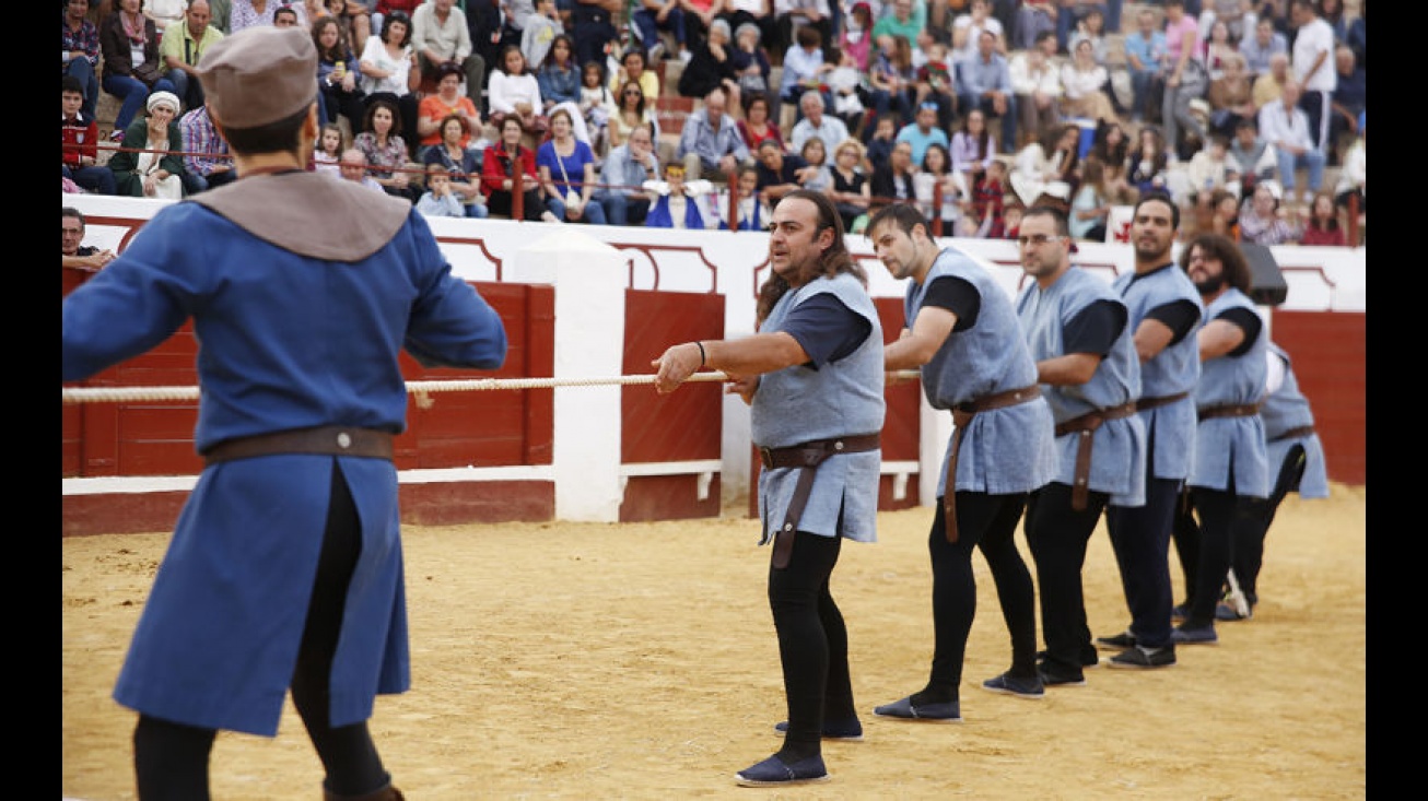 Equipo ganador por cuarto año de la prueba de tiro de cuerda