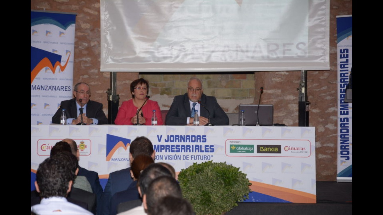 Mesa inaugural de las V Jornadas Empresariales