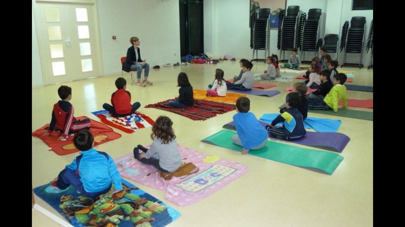 Taller "Conecta con tus emociones" en la Biblioteca de Manzanares