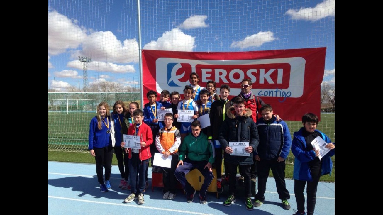 Participantes de la Escuela de Triatlón en el Campeonato Provincial