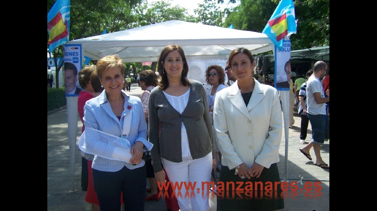 PP pidio el voto en el Mercadillo