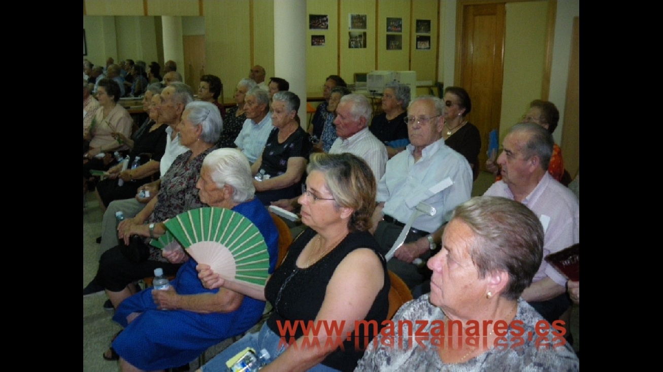 Asistentes a la charla sobre el Golpe de Calor