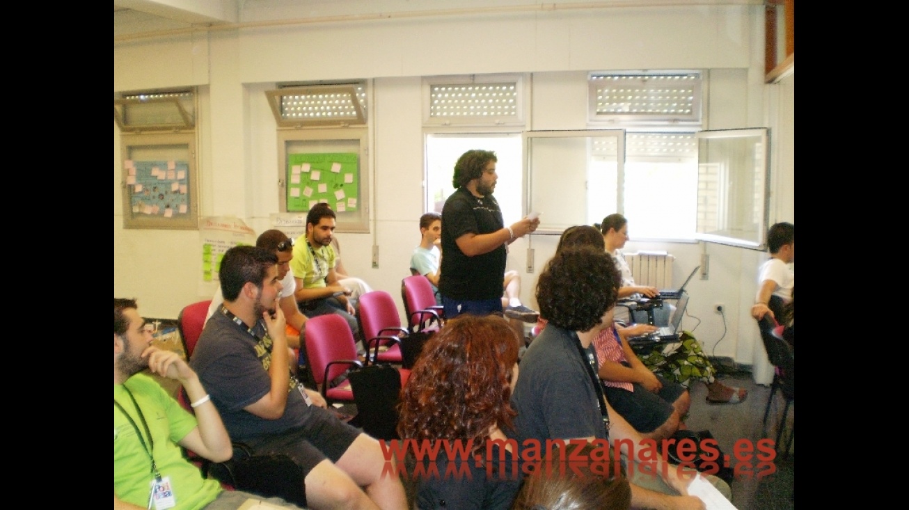 Un joven de Manzanares interviene en la Politeia 09 en Albacete