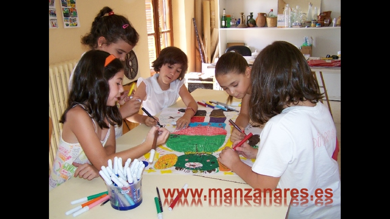 Participantes en el taller veraniego de Dibujo y Pintura