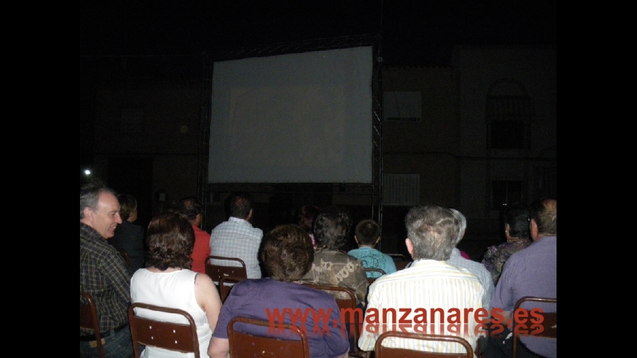 Vecinos en el Cine de Verano