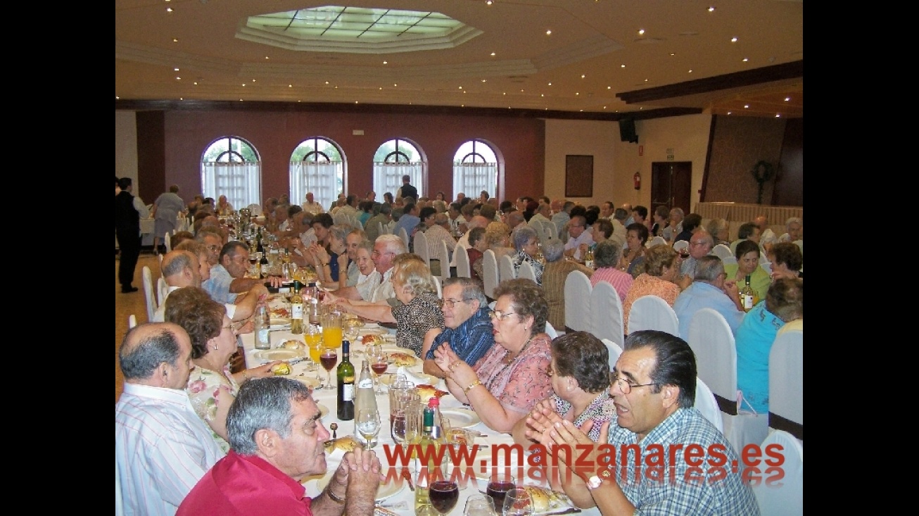 Merienda de convivencia en Manzanares