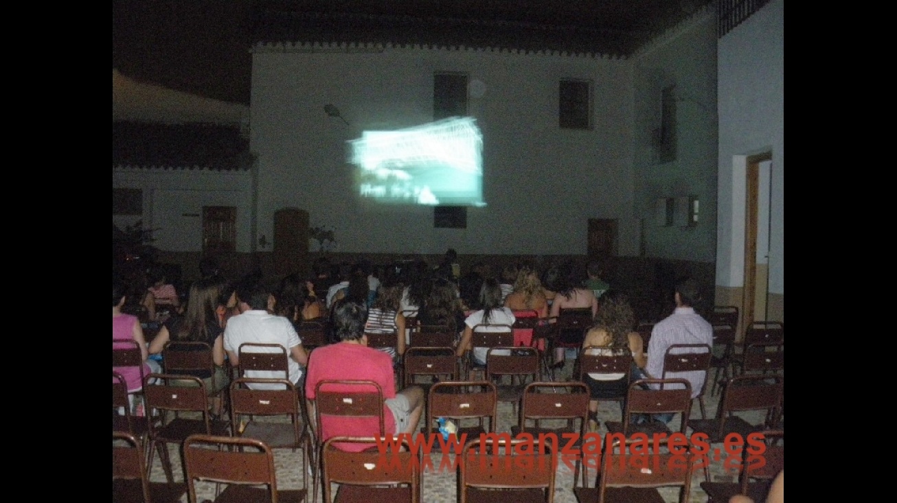 Cine bajo las estrellas en Manzanares