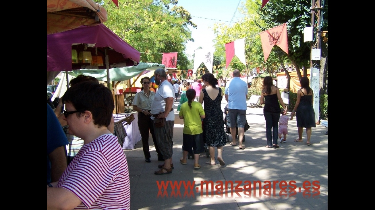 Imagen del Mercado Medieval a mediodía