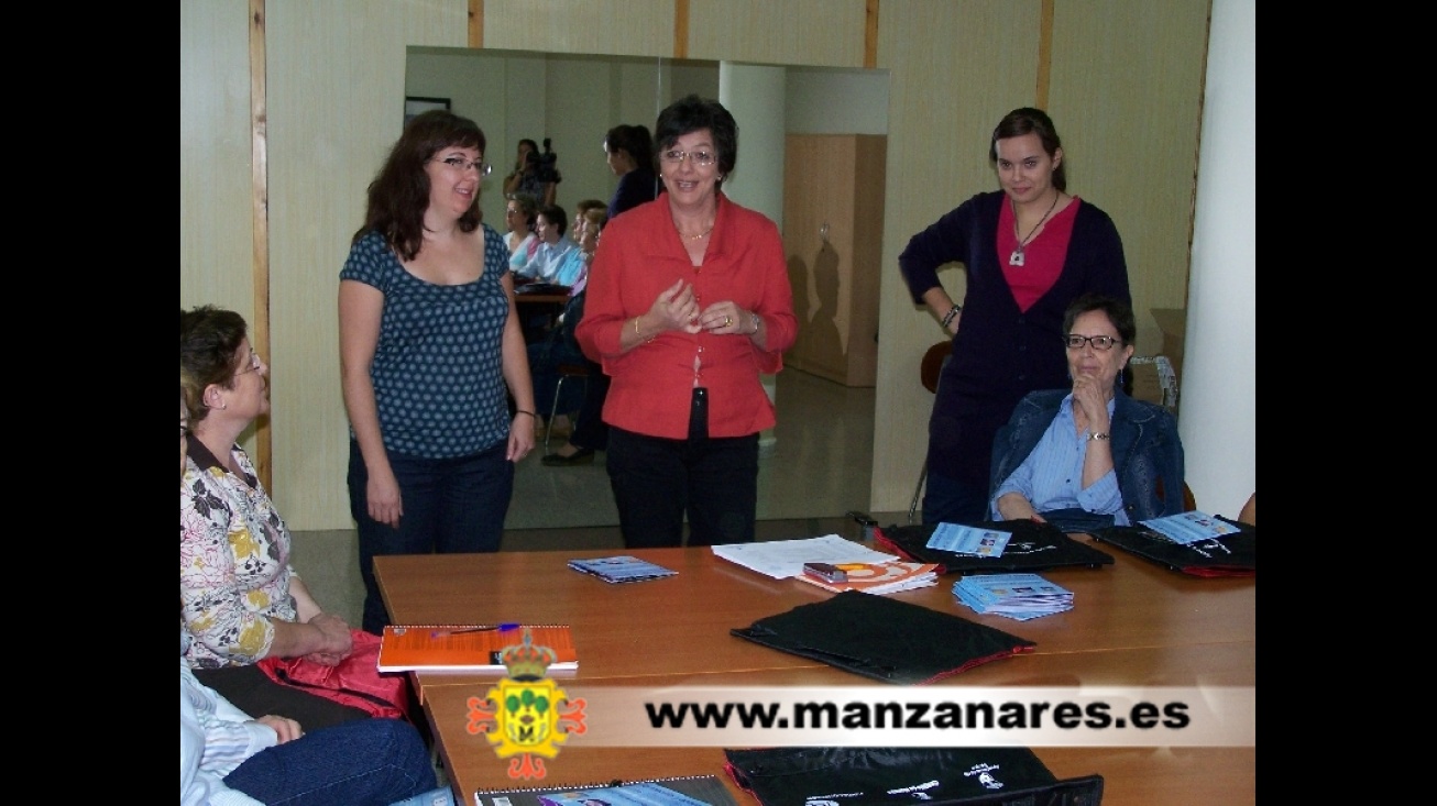 Inauguración del taller de cuidadores de personas dependientes