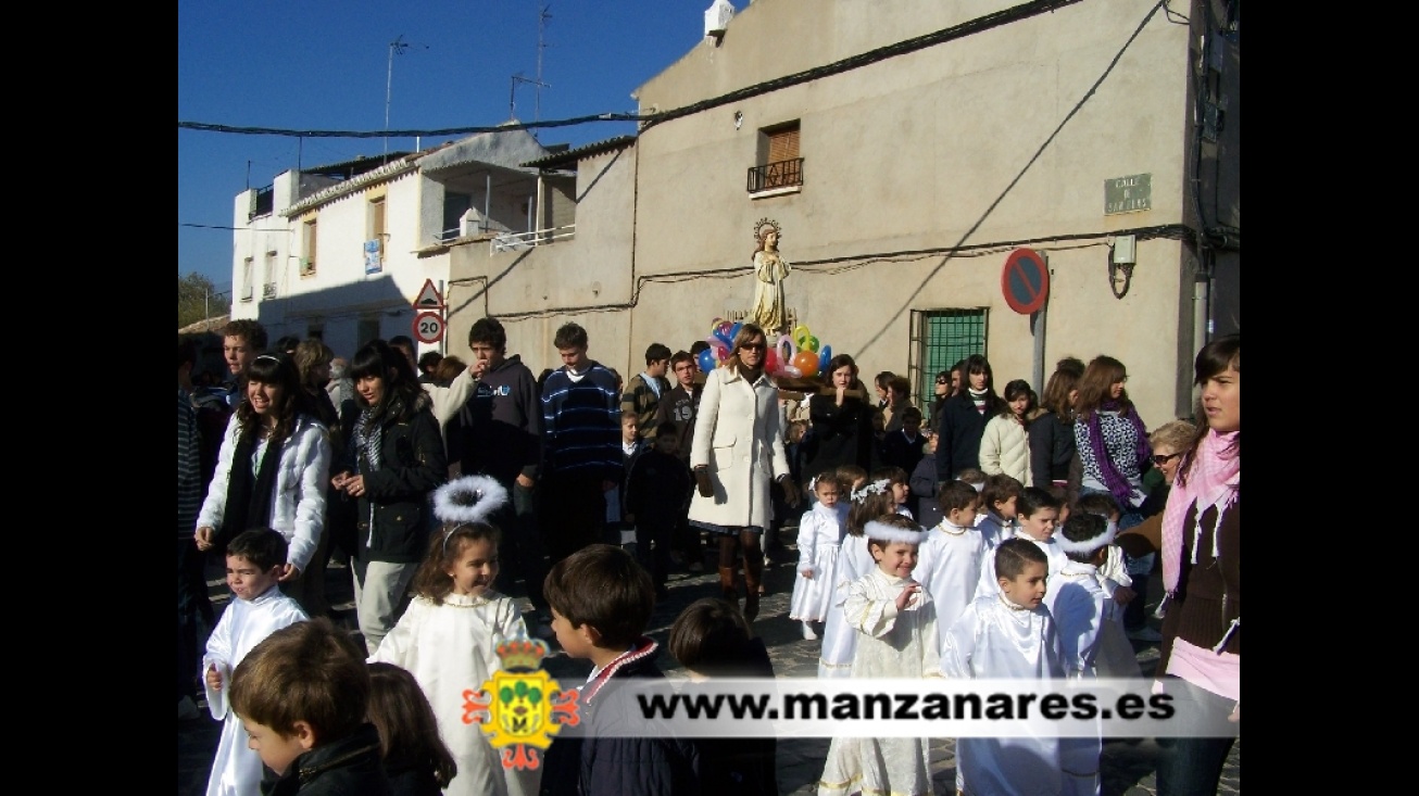 Colegio San José en Procesión de la Niña María