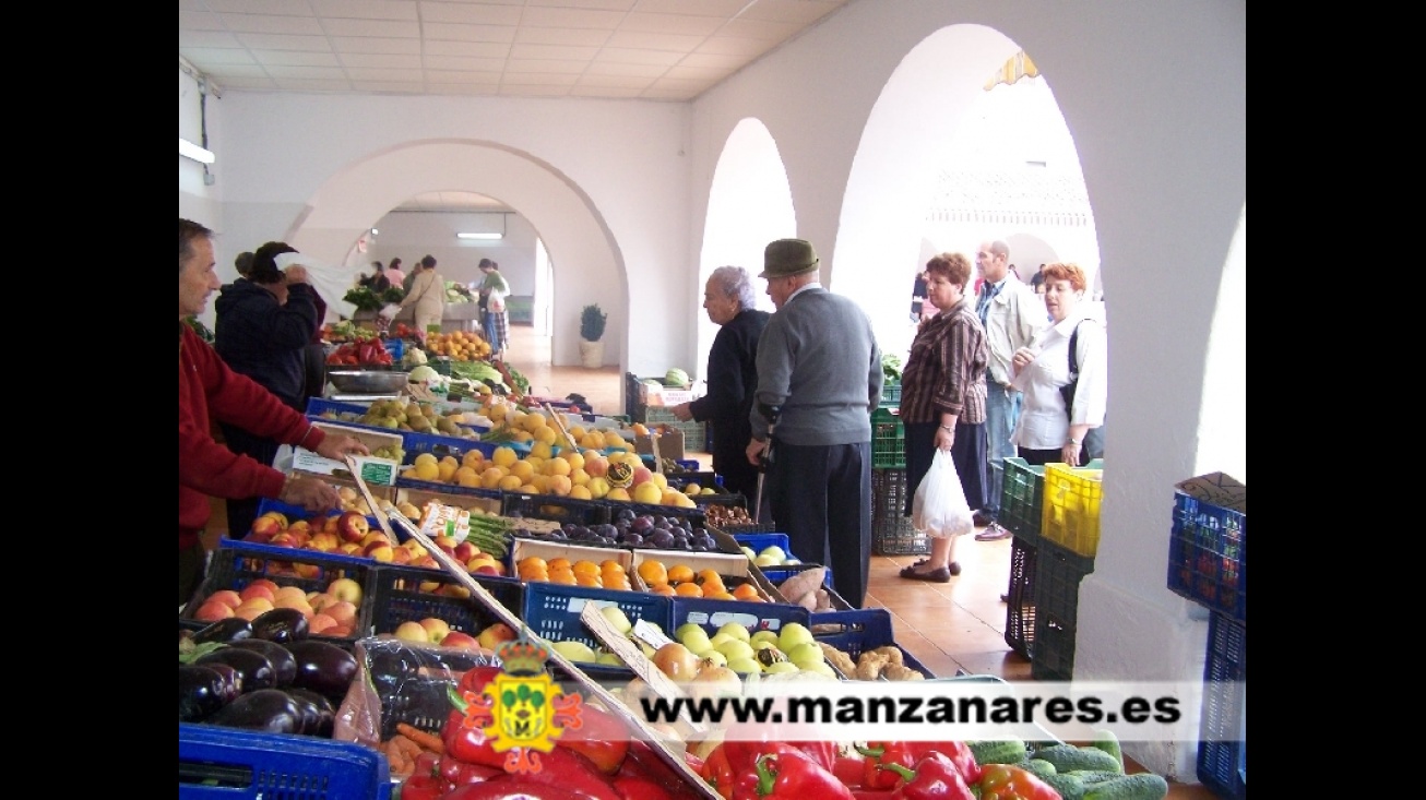 Imagen de un puesto del Mercado de Manzanares