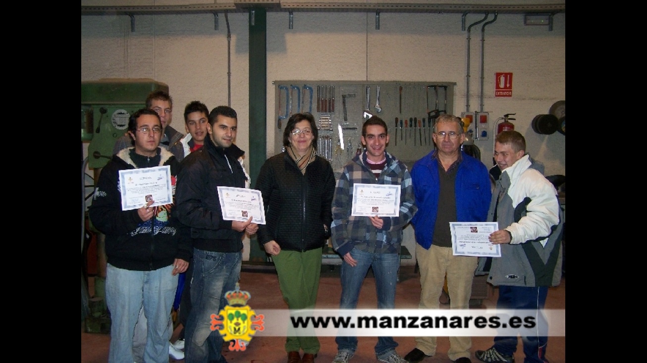 Clausura del curso de carpintería metálica